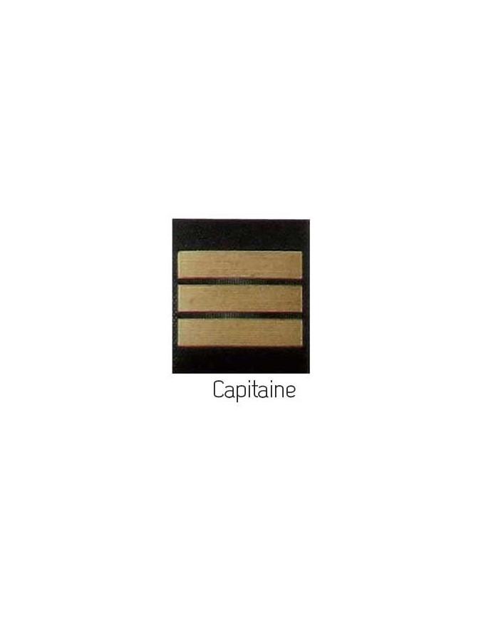 GRADE GENDARMERIE MOBILE CAPITAINE