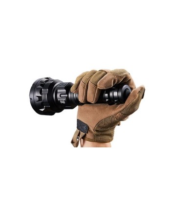 lampe nitecore p40 longue distance